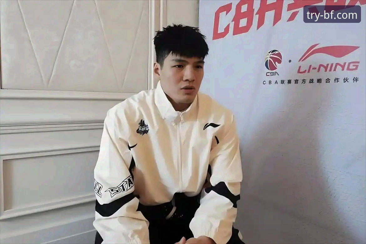 必发平台入口 CBA状元陈国豪回避条款升级,关键卡位战无法出场详解